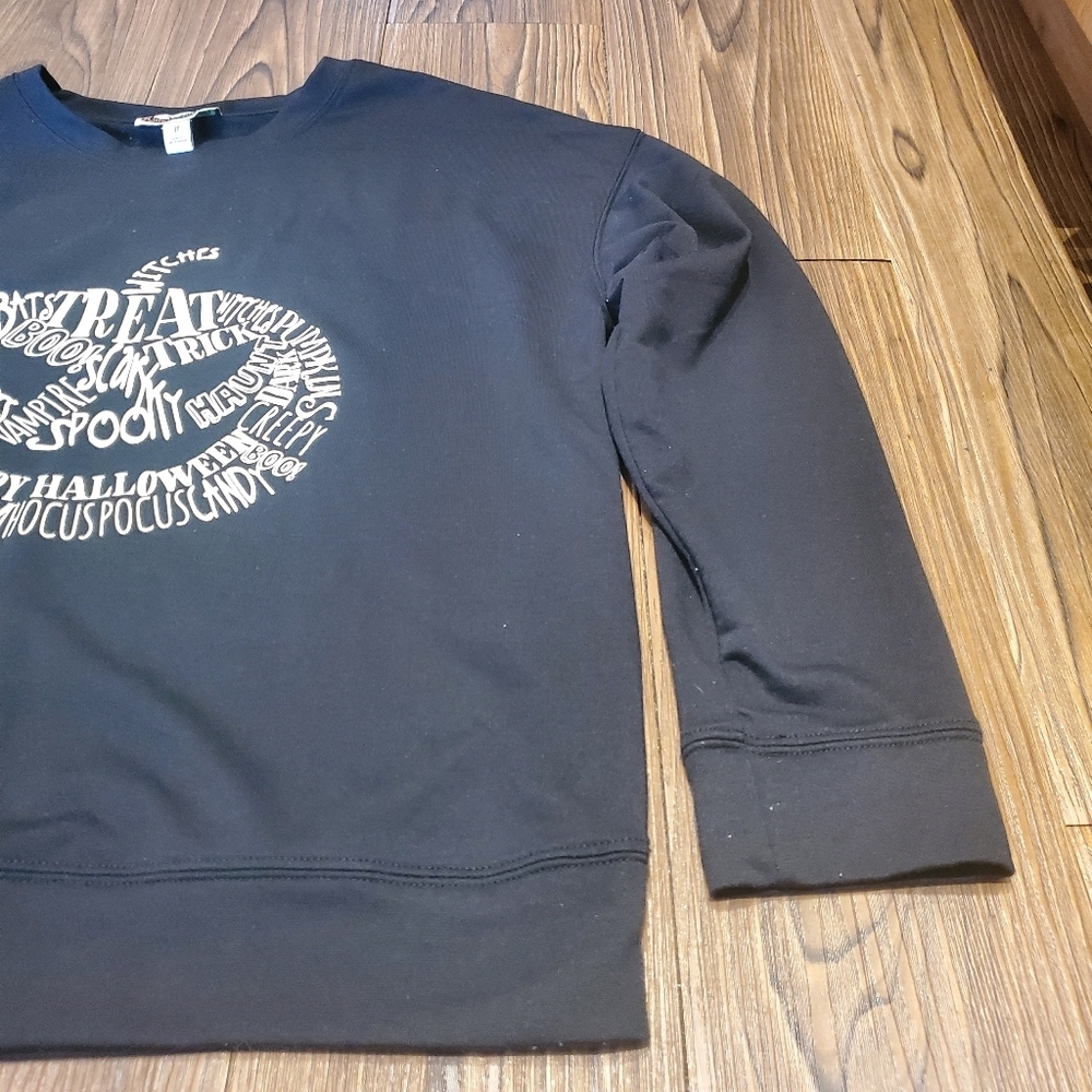 Pumpkins & Potions Black Halloween Graphic Sweatshirt Black Jack O'Lantern Top M - Picture 6 of 7